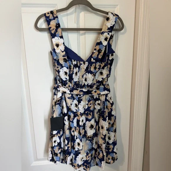 NWT Lulu’s Sunny Attraction Navy Floral Linen Bustier Belted Mini Dress Size M - Picture 5 of 8